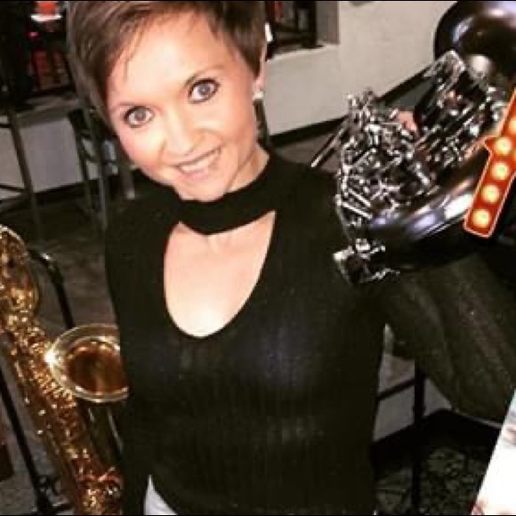 H&M Mock Neck Keyhole Front Sweater - Picture 4 of 5